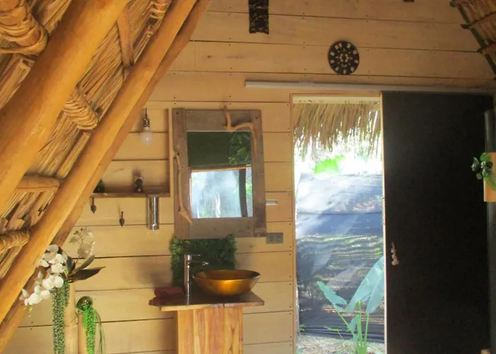 Cabinas De Lou Eco Tamarindo *